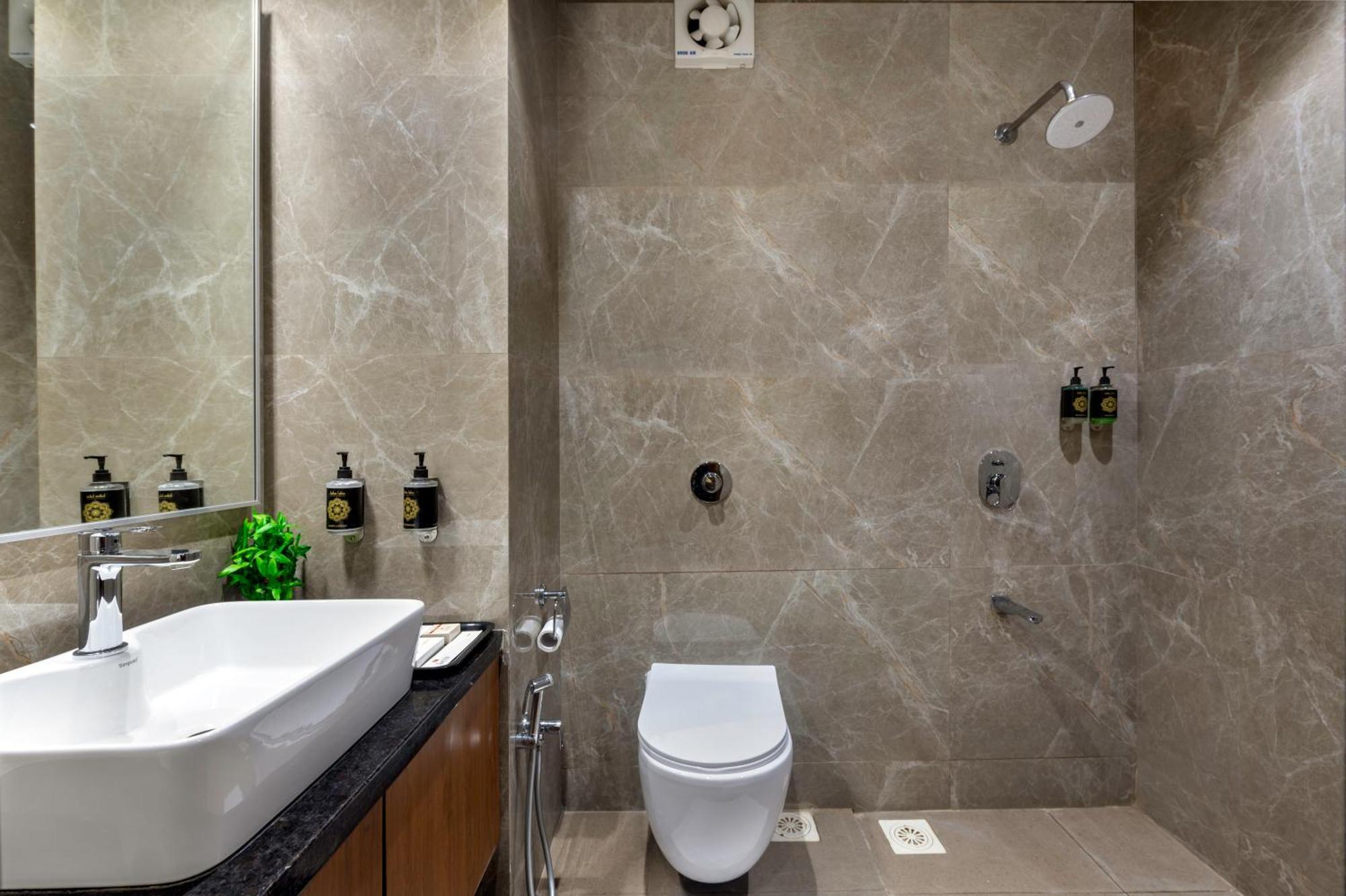 Lords Inn Somnath Ngoại thất bức ảnh
