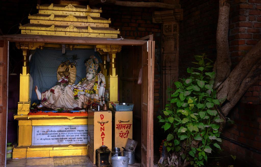 Lords Inn Somnath Ngoại thất bức ảnh