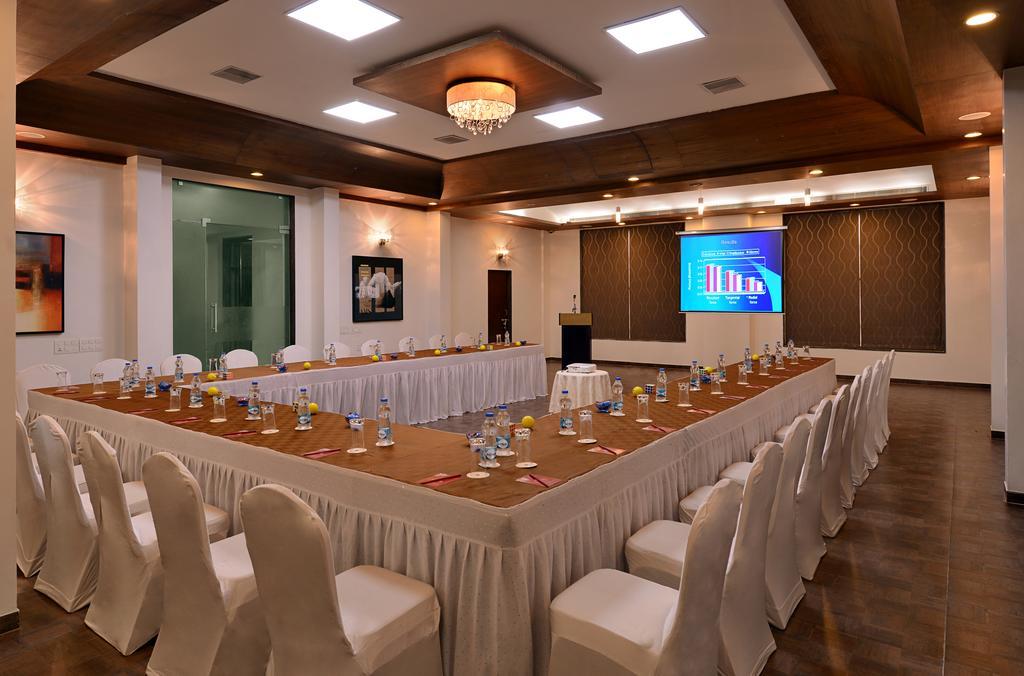 Lords Inn Somnath Ngoại thất bức ảnh